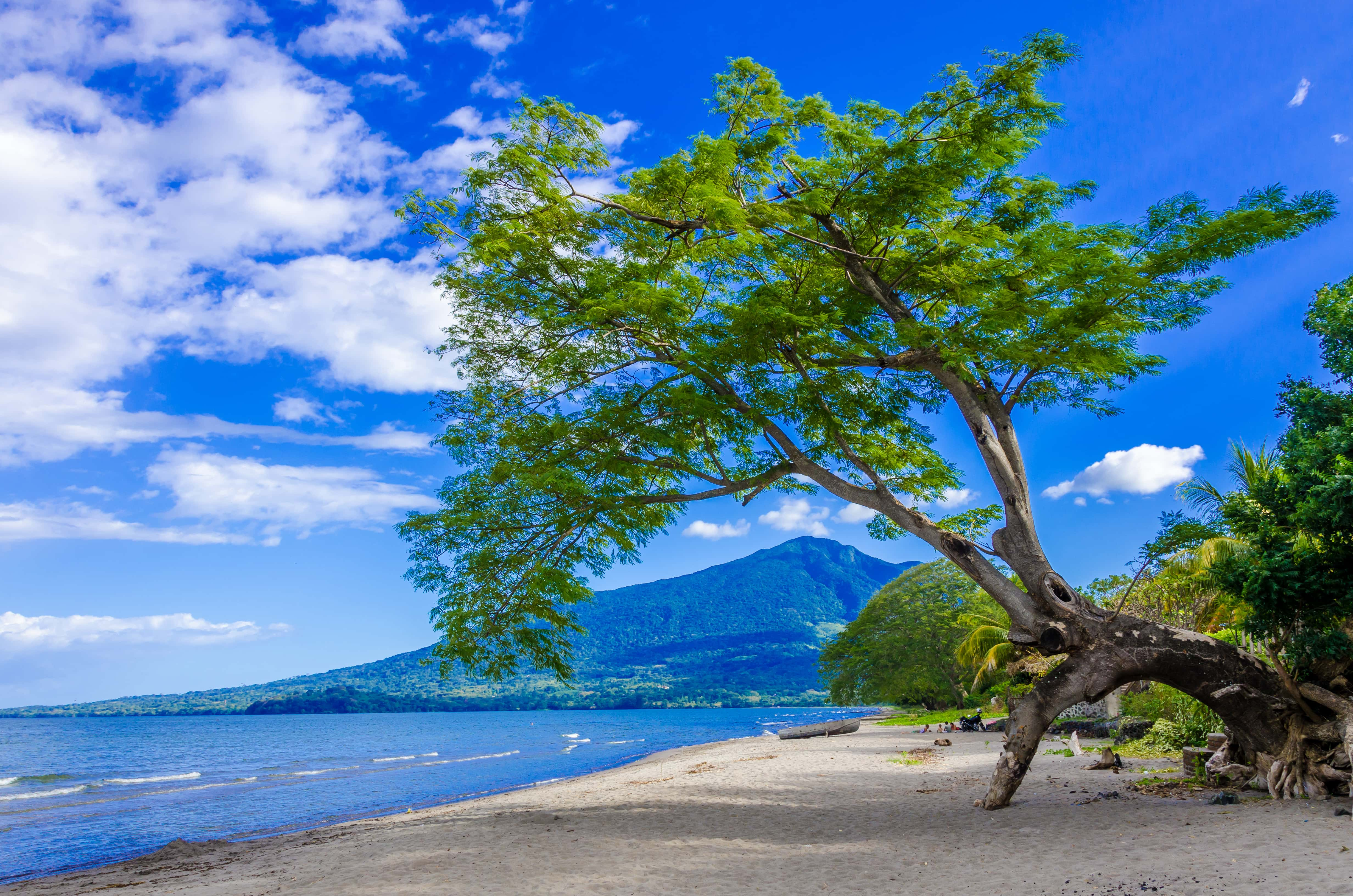 Land of volcanoes and lakes - trip of   in  Nicaragua